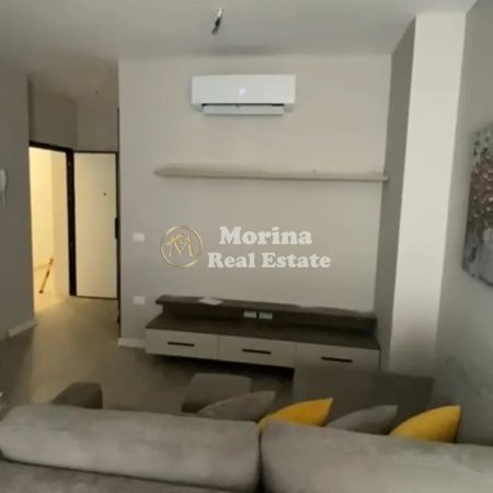 Tirane, jepet me qera apartament 1+1 Kati 3, 67 m² 600 € (Laprake,Kupola)