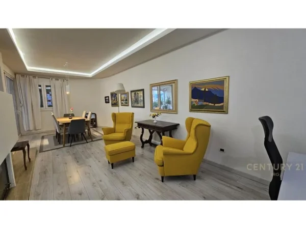Tirane, shitet apartament+verande | Penthouse 3+1+Aneks+Ballkon Kati 12, 197 m² 620.000 € (Bllok)