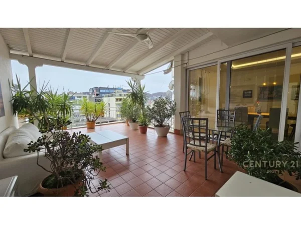 Tirane, shitet apartament+verande | Penthouse 3+1+Aneks+Ballkon Kati 12, 197 m² 620.000 € (Bllok)