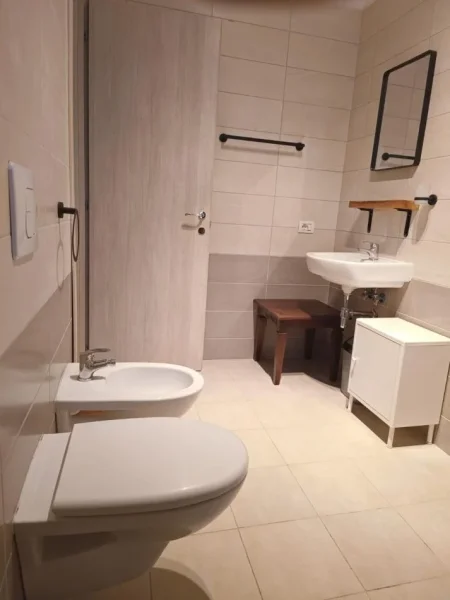 Tirane, shitet apartament 2+1 Kati 3, 107 m² 250.000 € (UNAZA E RE, KOMPLEKSI GREEN CITY)