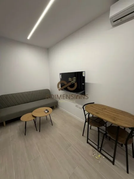 Tirane, jepet me qera garsonier 1+1 Kati 7, 34 m² 400 € (5 maji)