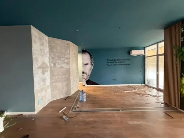 Tirane, jepet me qera zyre Kati 4, 110 m² (Komuna e Parisit)