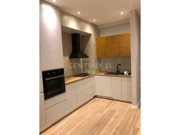 Tirane, shitet apartament 1+1 Kati 5, 66 m² 110.000 Euro (Oxhaku)