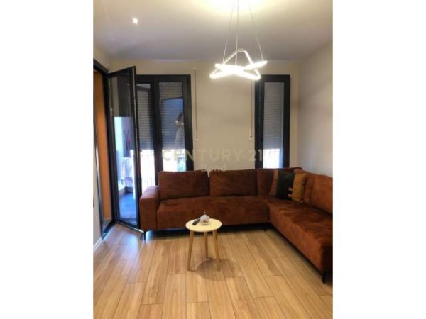 Tirane, shitet apartament Kati 5, 66 m² 110.000 Euro (Tirana, Albania)