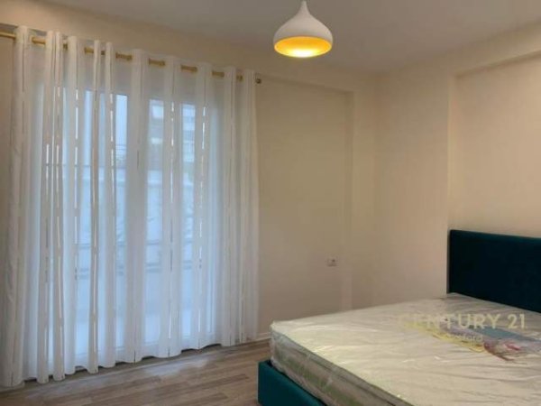 Tirane, jepet me qera apartament Kati 2, 63 m² 450 Euro (Tirana, Albania)