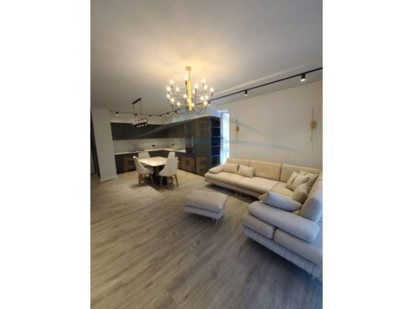 Tirane, jepet me qera apartament 2+1+A+BLK Kati 6, 1.000 Euro (Selvia)