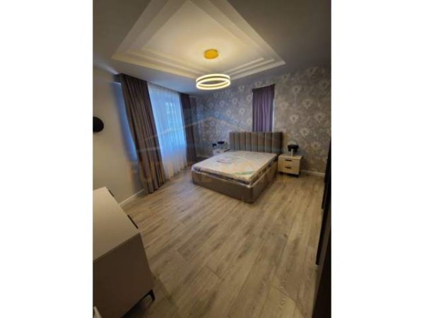 Tirane, jepet me qera apartament 2+1+BLK Kati 6, 1.000 Euro (Selvia)