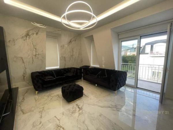 Tirane, jepet me qera apartament 2+1 Kati 3, 138 m² 2.000 Euro (Joy Residence)
