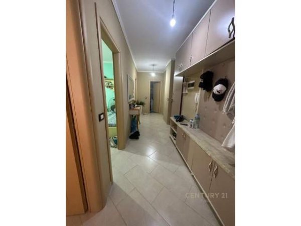 Tirane, shitet apartament Kati 3, 113 m² 120.000 Euro (Tirana, Albania)