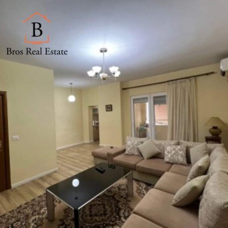 Tirane, jepet me qera 2+1+BLK Kati 4, 90 m² 550 Euro