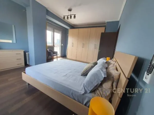 Tirane, jepet me qera apartament 1+1 Kati 11, 93 m² 500 Euro (Rruga e Dibres)