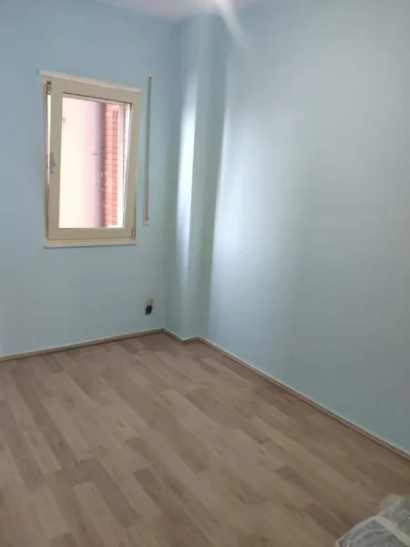 Tirane, me qera Apartament 2+1+BLK Kati 3, i Mobiluar , 49000 Leke ngjitur me Ish Fushen ALI DEMI