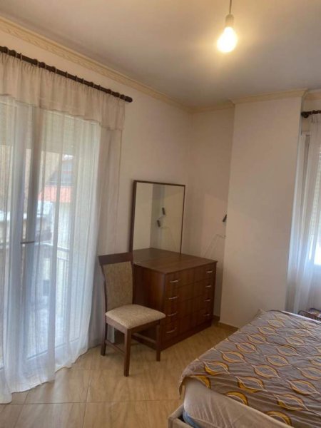 Tirane, jepet me qera apartament 2+1+BLK Kati 4, 106 m² 650 Euro (kopshti Zoologjik)