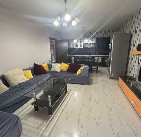 Tirane, jepet me qera apartament 2+1 Kati 5, 120 m² 600 Euro ne Don Bosko