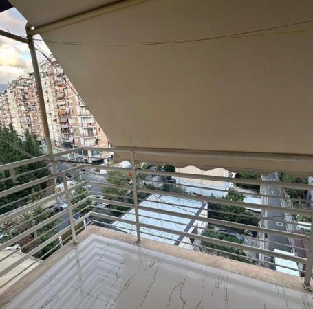 Tirane, jepet me qera apartament 2+1 Kati 5, 120 m² 600 Euro ne Don Bosko