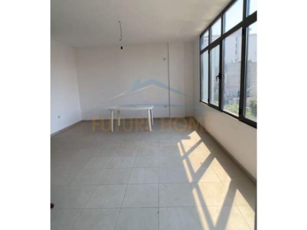 Durres, shes apartament 2+1 Kati 2, 95 m² 50.000 Euro (Shijak,Durrës)