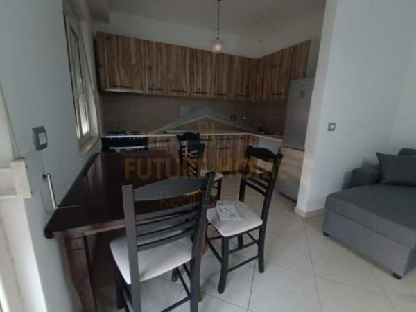 Durres, jepet me qera apartament 2+1+BLK Kati 5, 120 m² 350 Euro (Shkolla Efali Koci)
