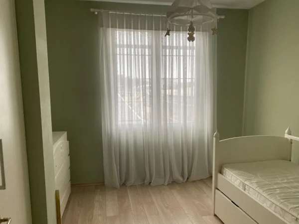 Tirane, jepet me qera apartament 2+1 Kati 4, 113 m² 700 € (Kopshti Zoologjik)