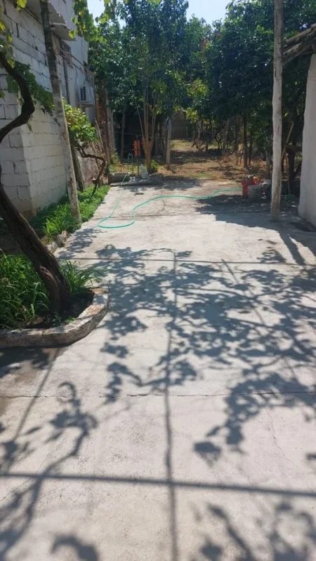 Tirane, jepet me qera shtepi 1 Katshe Kati 0, 60 m² 210 € 