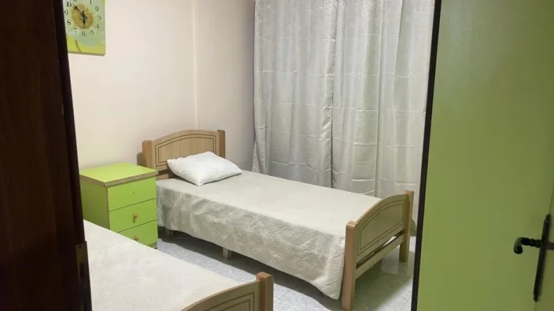 Tirane, jepet me qera apartament 2+1 Kati 4, 112 m² 600 € (Laprake)