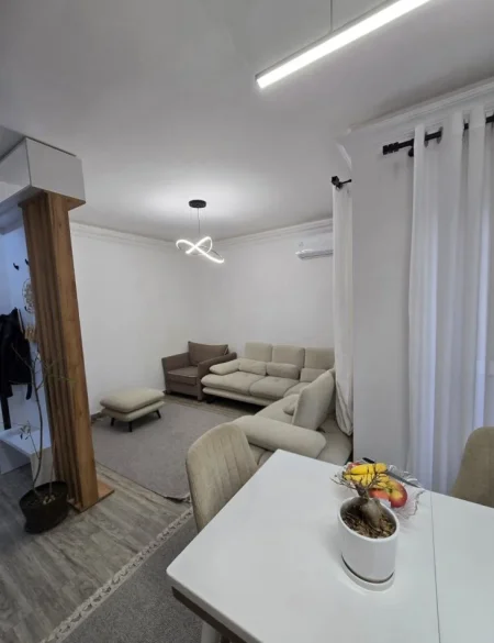 Vlore, shitet apartament 1+1 , 67 m² 138.000 € 