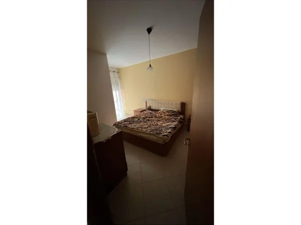 Tirane, jepet me qera apartament 2+1 Kati 3, 84 m² 450 € (Astir)