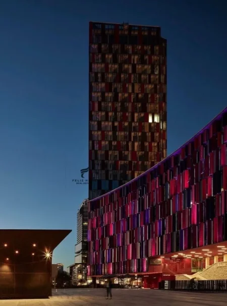 Tirane, jepet me qera zyre Kati 1, 448 m² 12.600 € (AIR ALBANIA)