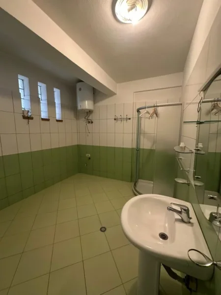 Tirane, shitet apartament duplex 3+1 Kati 1, 160 m² 280.000 € (Kodra e Diellit 2)