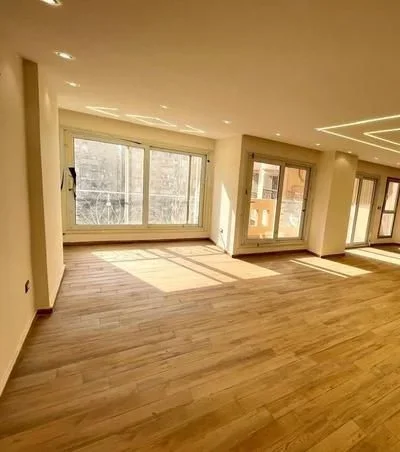 Tirane, jepet me qera zyre Kati 2, 120 m² 800 € (DON BOSKO)