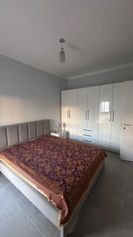 JEPET ME QERA AP 1+1 TEK MANGALEM 21 NE ALI DEM , 400 €uro , Mobilim shume i mire