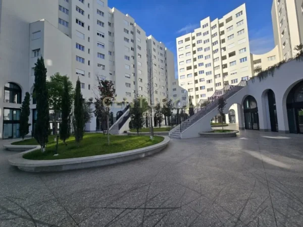 Tirane, shitet apartament 3+1+Ballkon Kati 9, 136 m² 238.000 € 