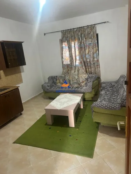Tirane, jepet me qera apartament 2+1 Kati 1, 110 m² 416 € 