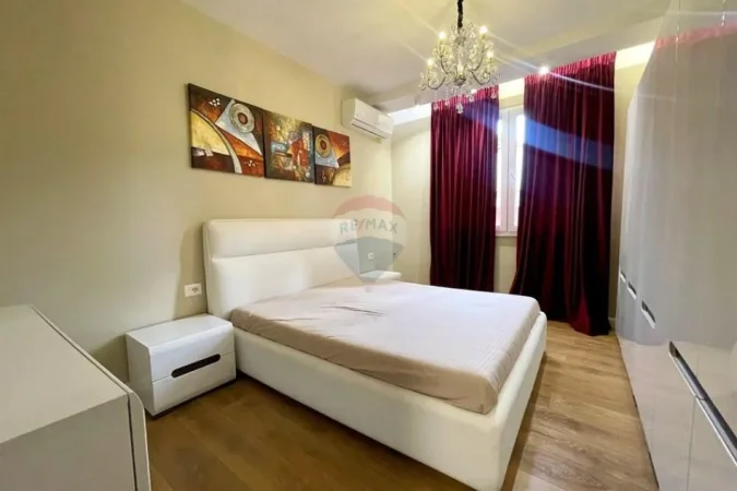 Tirane, jepet me qera apartament 2+1 , 72 m² 650 € (Shkolla e Baletit)