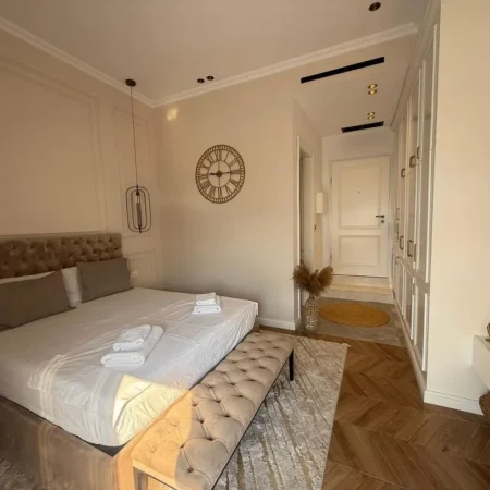 Tirane, shitet garsonier 1+1 , 112 m² 285.000 € 