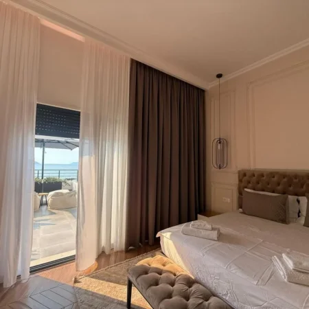 Tirane, shitet garsonier 1+1 , 112 m² 285.000 € 