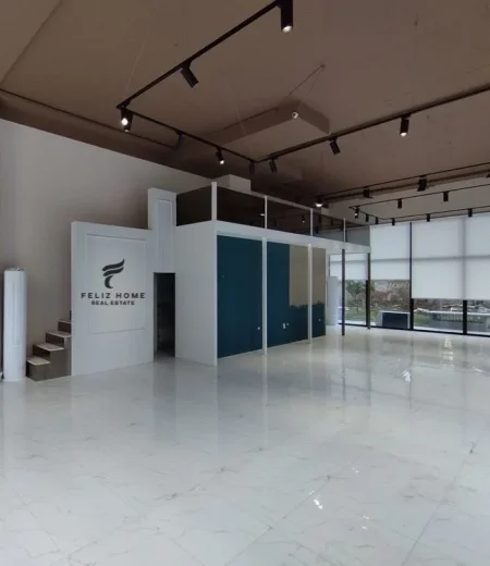 Tirane, jepet me qera dyqan Kati 0, 120 m² 1.200 € (DON BOSKO)