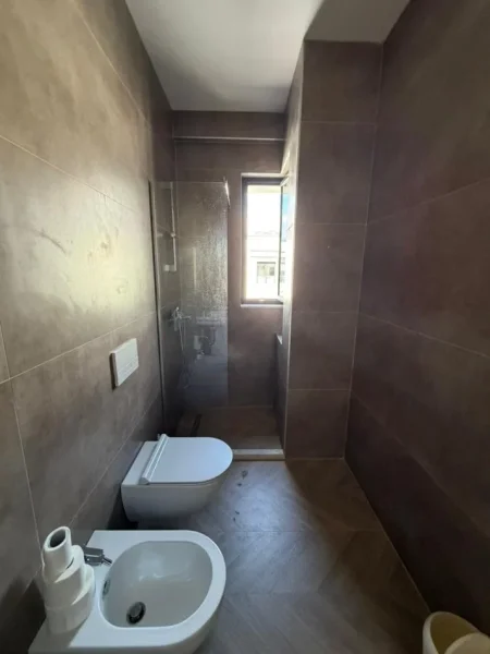 Tirane, shitet apartament 2+1 , 165 m² 289.209 € (Rezidenca Erli, Porcelan)