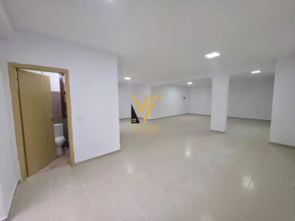 Tirane, shitet ambjent biznesi Kati 0, 90 m² 180.000 € (KOPSHTI BOTANIK)