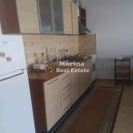 Tirane, jepet me qera apartament 1+1 Kati 3, 77 m² 500 € (Rruga Riza Cerova)