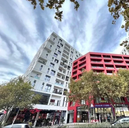 Tirane, shitet apartament 2+1 Kati 1, 113 m² 250.000 € (FARMACIA 10)