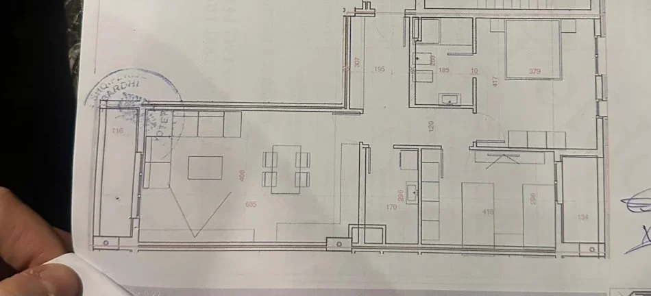 Tirane, shitet apartament 2+1 Kati 1, 113 m² 250.000 € (FARMACIA 10)