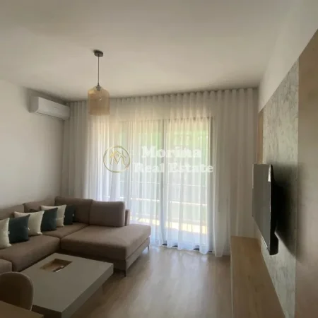 Tirane, jepet me qera apartament 2+1 Kati 5, 85 m² 700 € (Rruga 5 Maji)
