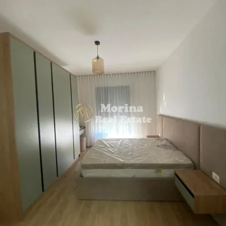 Tirane, jepet me qera apartament 2+1 Kati 5, 85 m² 700 € (Rruga 5 Maji)