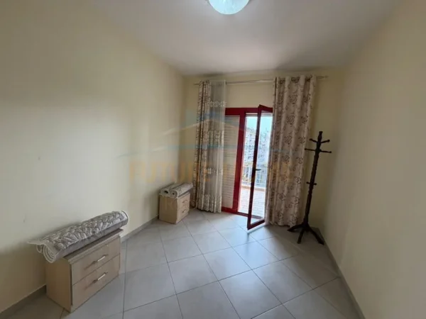 Durres, jepet me qera apartament 2+1 Kati 6, 79 m² 400 € (Plazh Hekurrudha, Durrës)