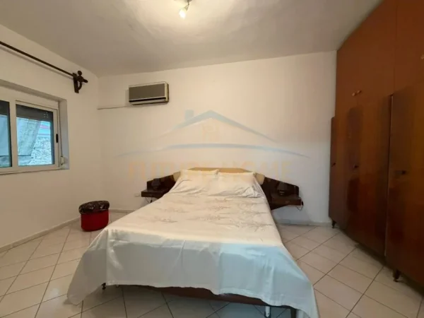 Durres, jepet me qera apartament 2+1 Kati 2, 57 m² 400 € (Vollga, Durres)