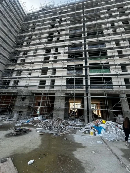 Tirane, shitet ambjent biznesi , 128 m² 340.339 € (pranë Rrethrrotullimit të Klanit)