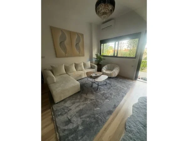 Durres, jepet me qera apartament 2+1 Kati 1, 51 m² 500 € (Plazh Iliria, Durres)