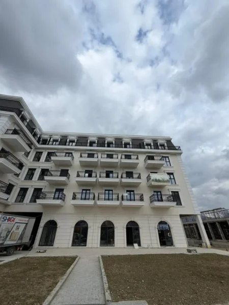 Tirane, shitet apartament 2+1 Kati 2, 119 m² 191.000 € (Sauk)