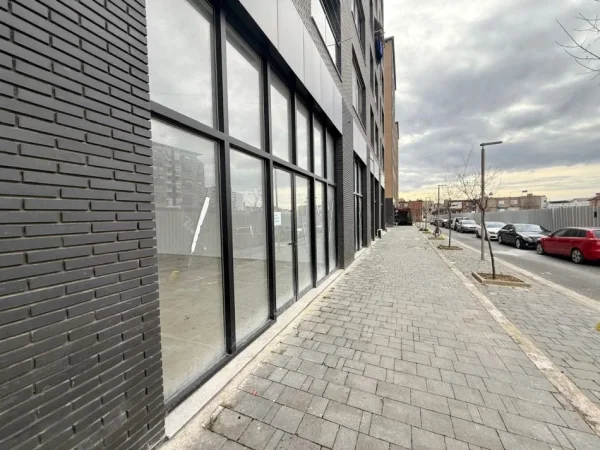 Tirane, jepet ne shitje ambjent biznesi Kati 0, 77 m² 154.940 € (Rruga Nikolla Zoraqi)