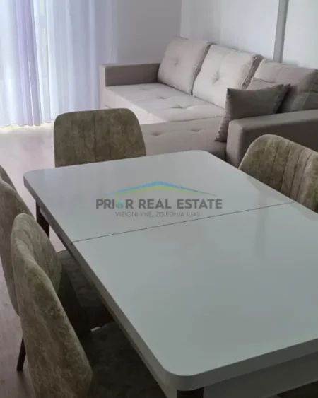 Tirane, jepet me qera apartament 2+1 Kati 2, 70 m² 500 € (Univers City)